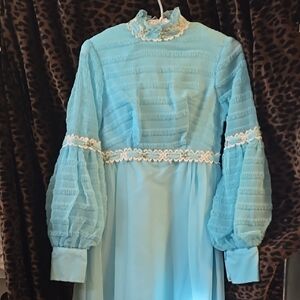 Elegant Blue Vintage Dress
